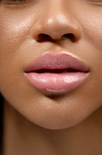Load image into Gallery viewer, Beauty Lip Gloss: Glazy Lips - Strawberry Mochi
