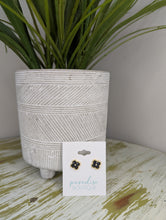 Load image into Gallery viewer, Abbie Earrings
